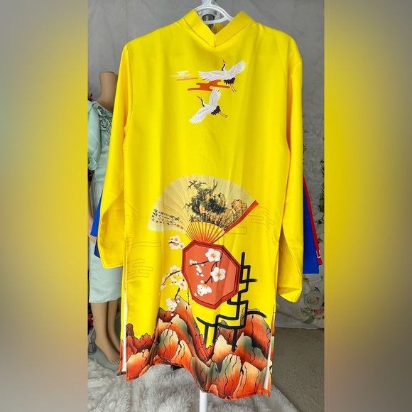 ao dai nam hoạ tiết cảnh Tết , New beautiful Vietnamese man top,

size L Vietnam - Picture 1 of 6
